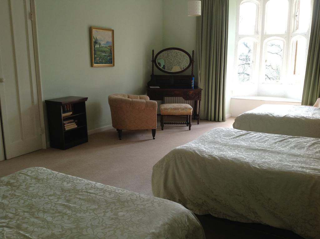 Greenham Hall Wellington  Room photo